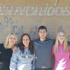 Meet your Posher, Annette